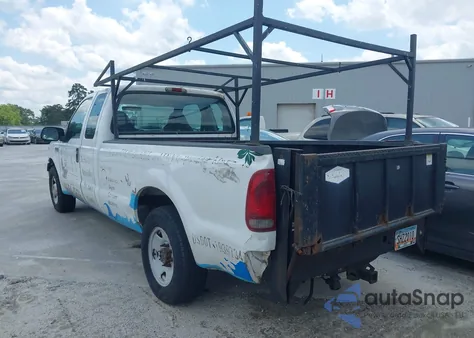 2005 Ford F-250 Lariat/Xl/Xlt z USA, uszkodzony, nr VIN 1FTSX20525EA33149